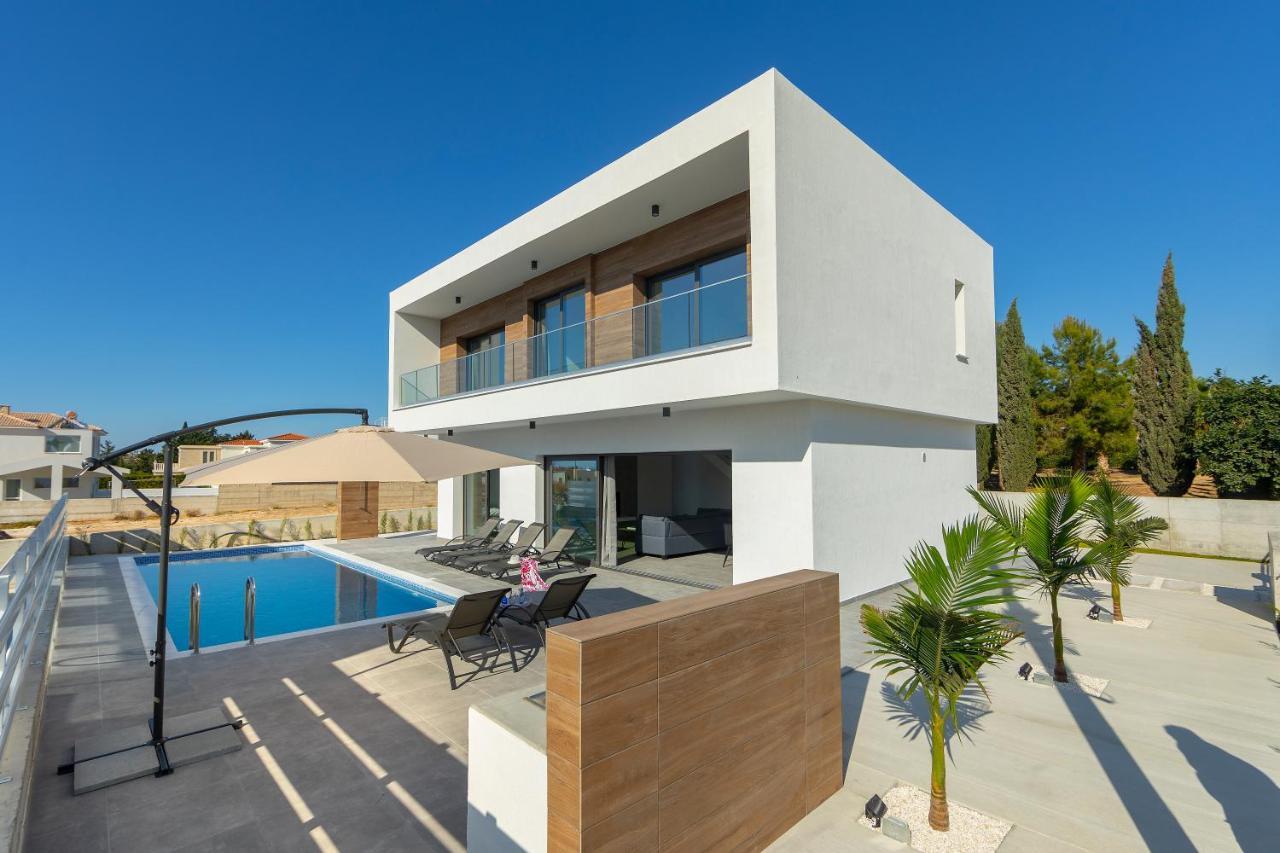 Villa Andre, Walking Distance To Coral Bay Peyia Luaran gambar