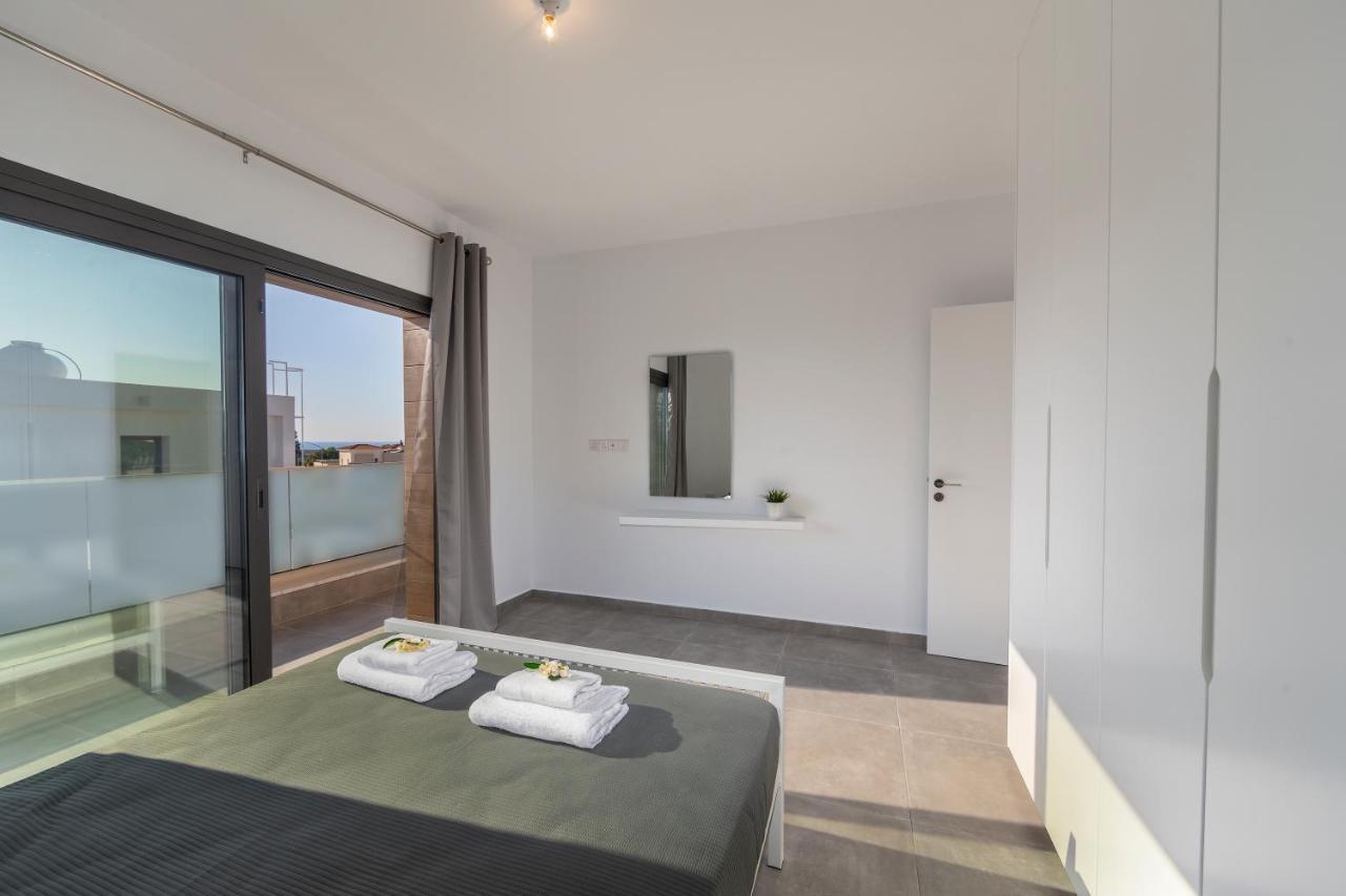 Villa Andre, Walking Distance To Coral Bay Peyia Luaran gambar