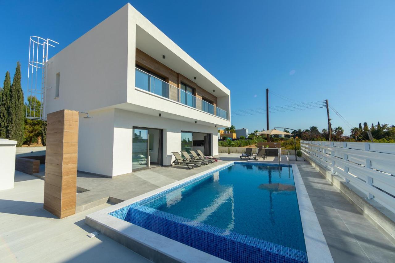 Villa Andre, Walking Distance To Coral Bay Peyia Luaran gambar
