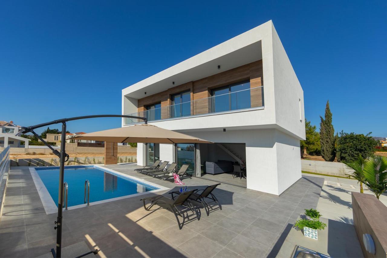 Villa Andre, Walking Distance To Coral Bay Peyia Luaran gambar