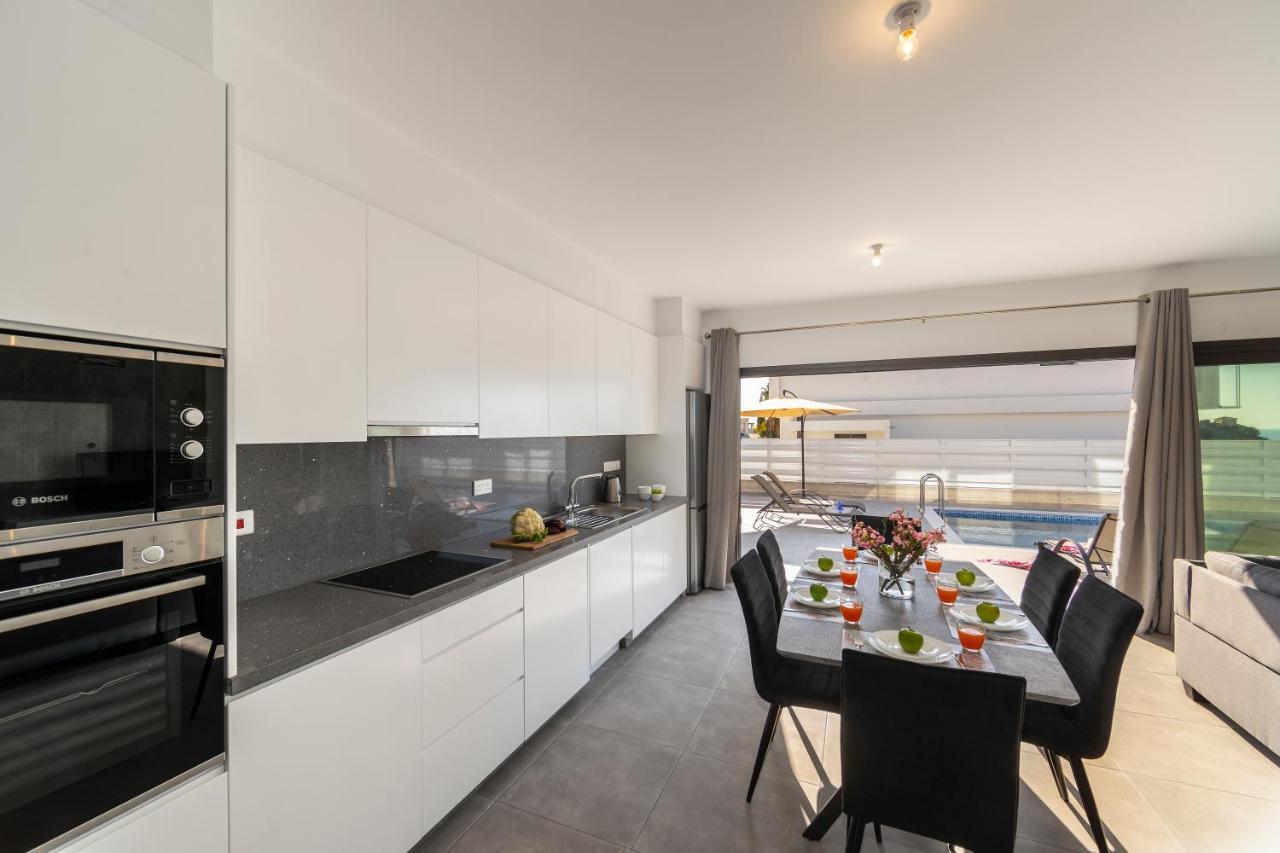 Villa Andre, Walking Distance To Coral Bay Peyia Luaran gambar
